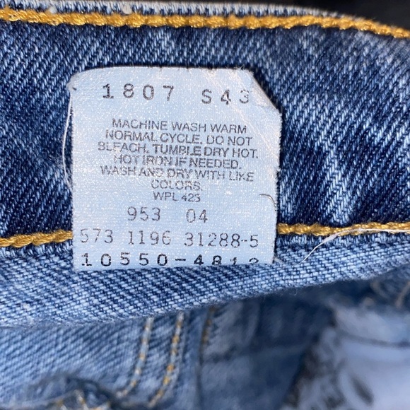 Women’s Vintage Levi Jeans Red Tab size 13 Long - Picture 5 of 6